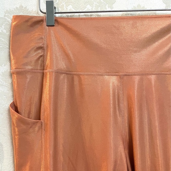 Fabletics High Waisted Pocket Iridescent Luxe 7/8 Leggings Plus Size 2X GUC - Picture 3 of 7